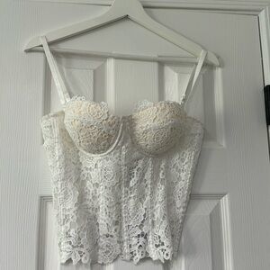 NWT lacy corset top, great quality